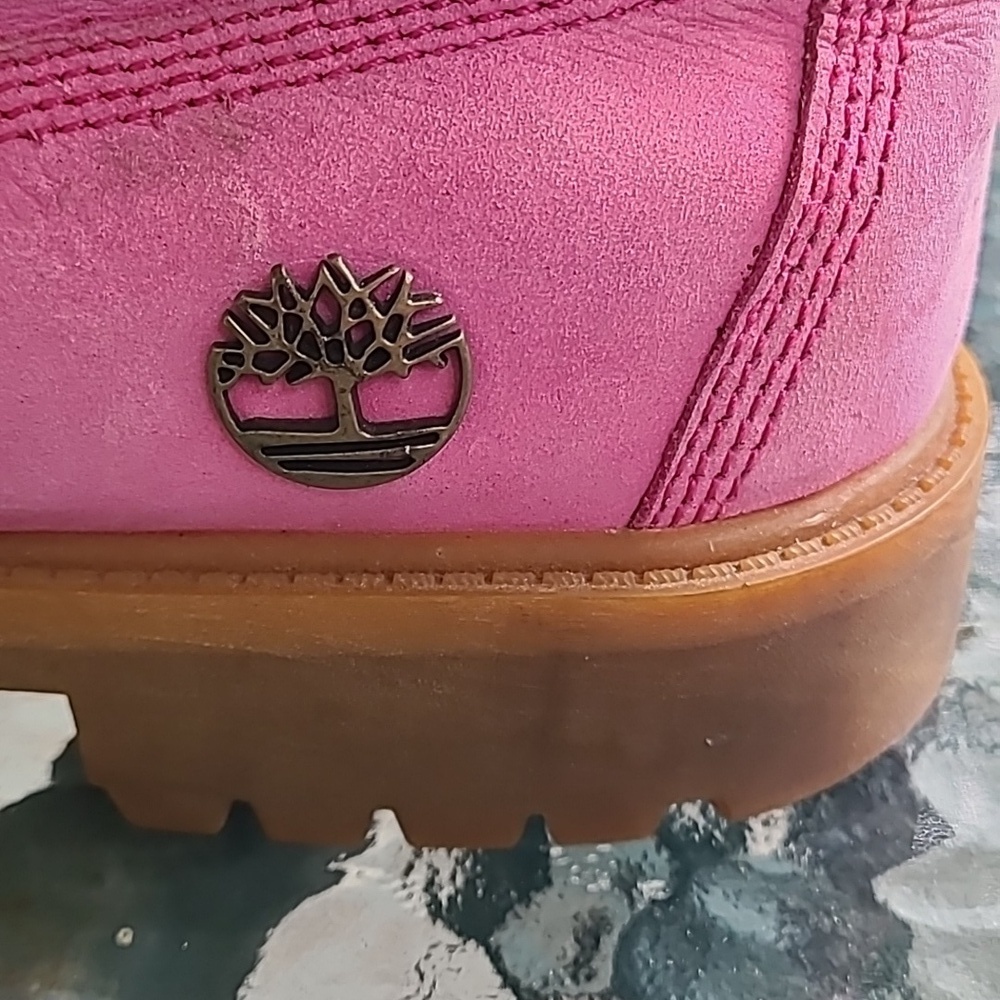 Pink Susan G Komen Breast Cancer Timberland Special Edition Boots size 7 Boys - Picture 11 of 17